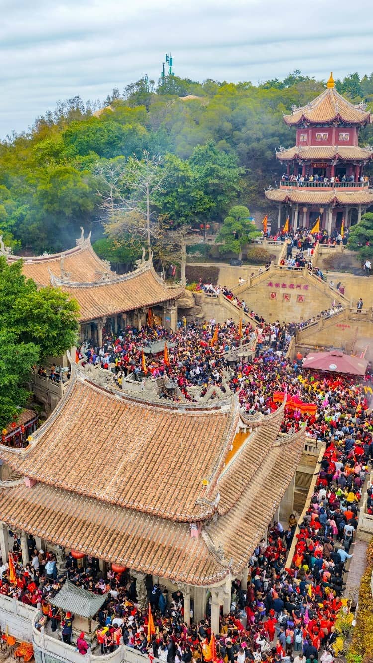 17748547392124cfbcd72068cf8d383e3701a02cd54e2