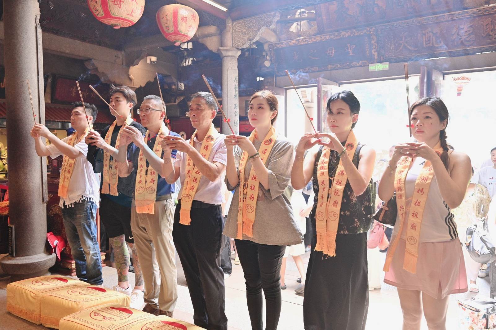 Cross-Strait Family Ties | A pilgrimage group organized by Taiwan's Taipei Chaoxi Temple and the Pu Men Chaoxi Ciyuan Buddhist-Daoist Association visited Meizhou Mazu Temple to pay homage and make pilgrimage - image 2