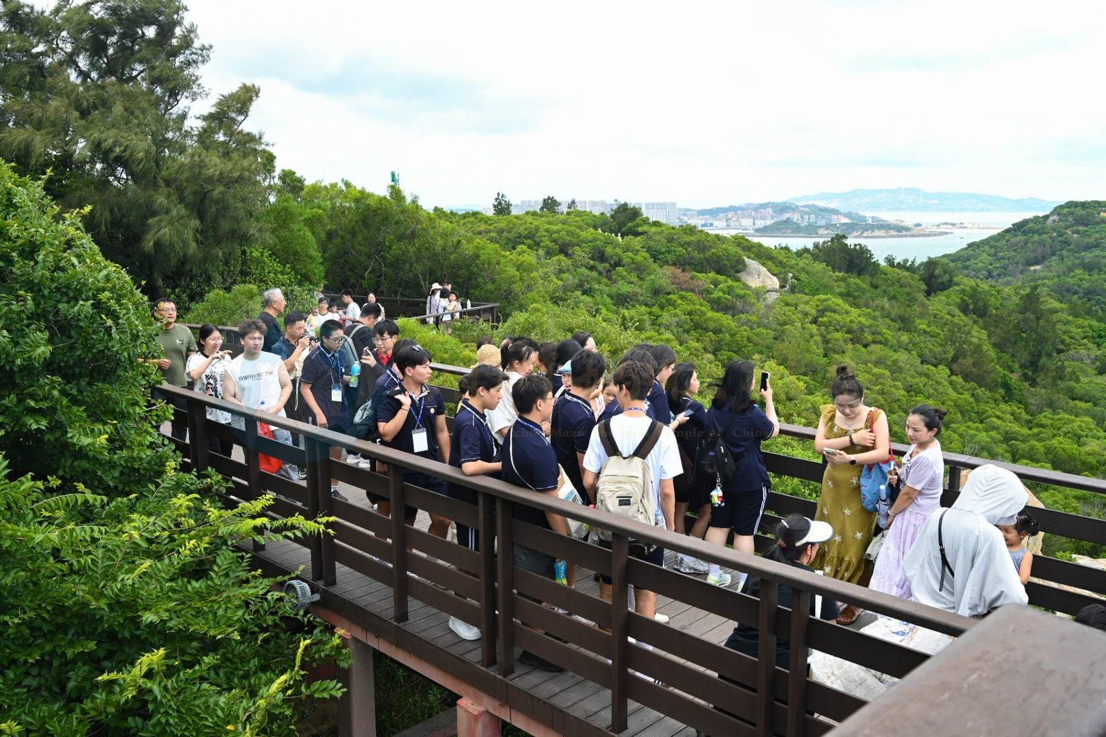 Youth exchange delegation from Bughang Middle School in South Korea visits Meizhou Mazu Temple for exchange - image 4