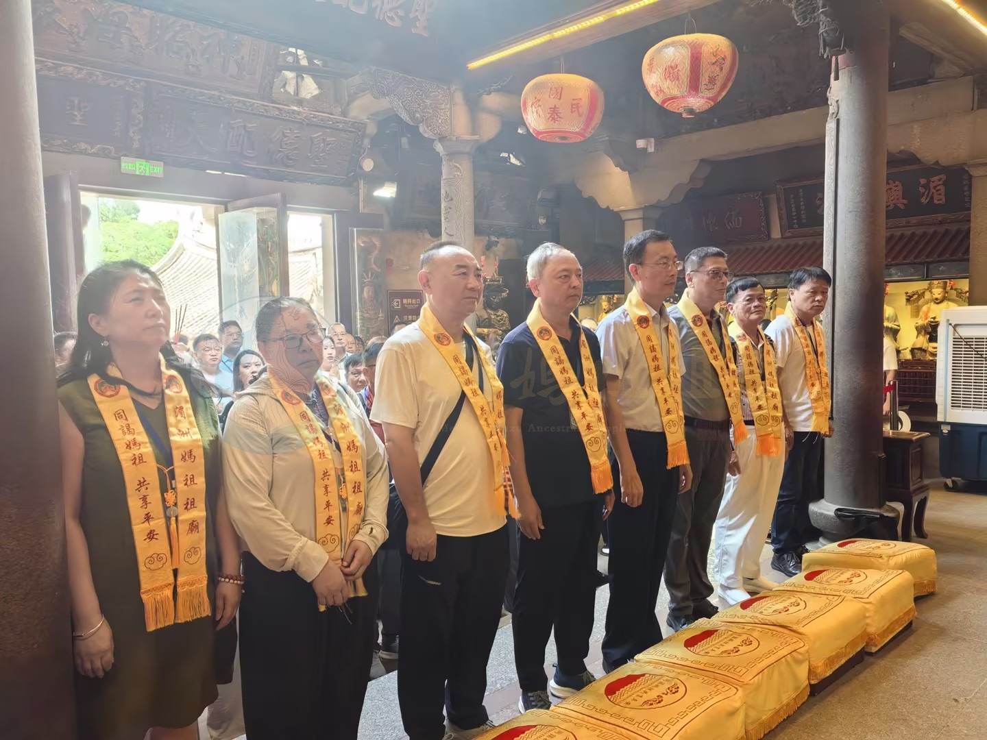 Poets from both sides of the Taiwan Strait travel to Meizhou Island, Mazu's birthplace, for pilgrimage and field research - image 1