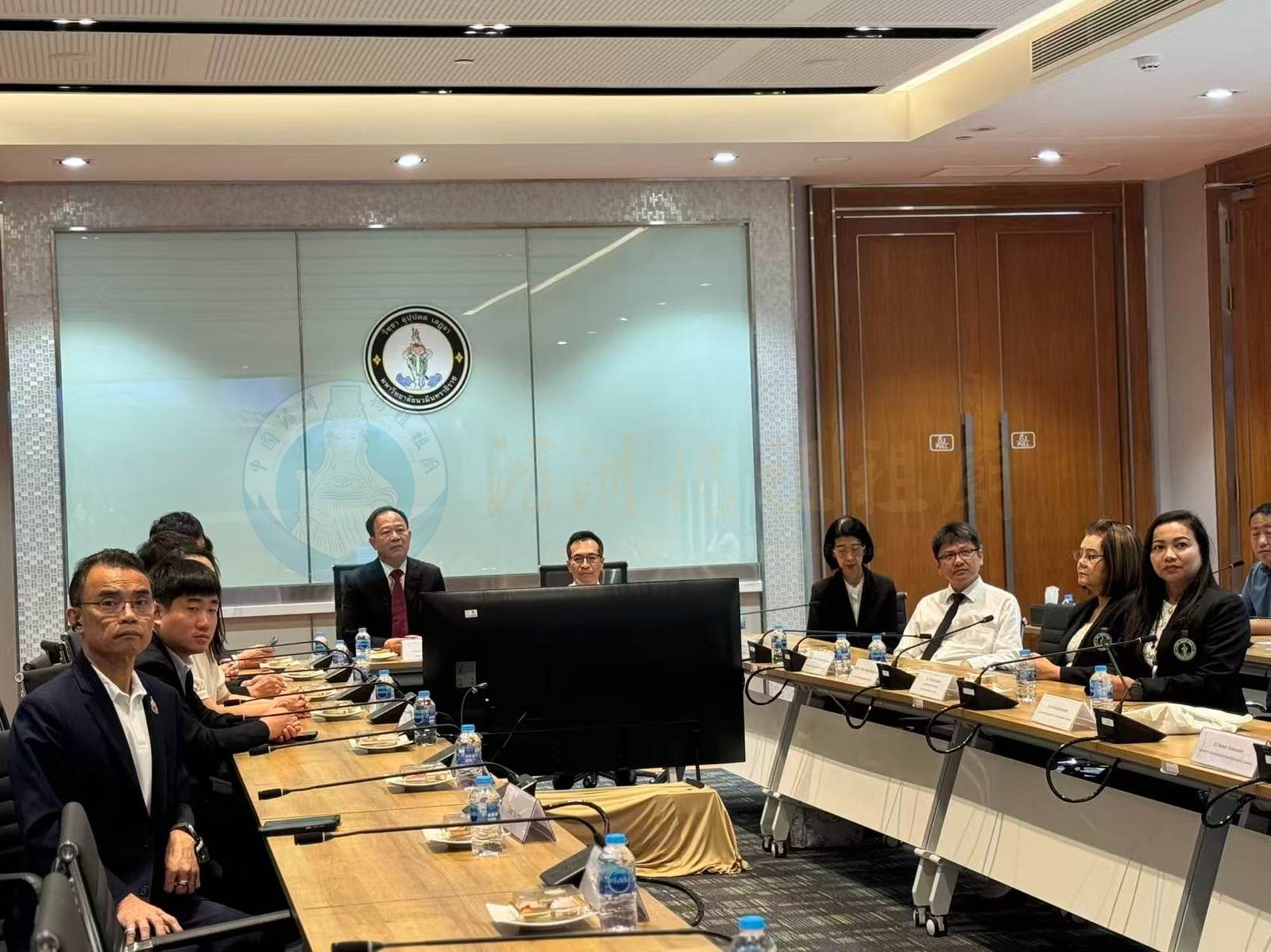 Lin Jinzan Visits Navamindradhiraj University in Thailand - image 1