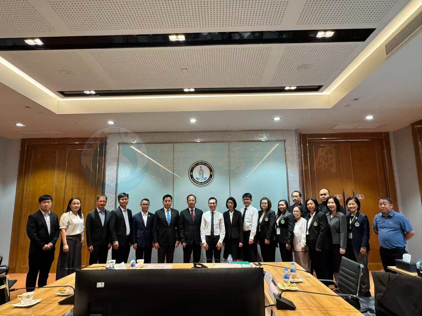 Lin Jinzan Visits Navamindradhiraj University in Thailand - image 2
