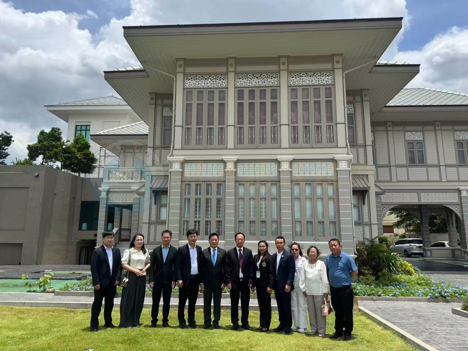 Lin Jinzan Visits Navamindradhiraj University in Thailand - image 11