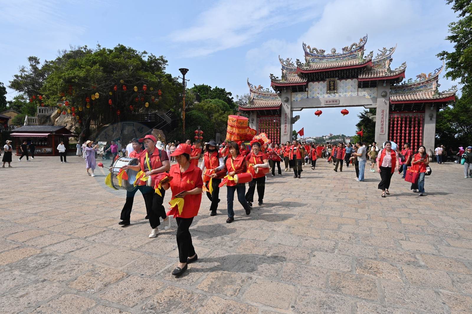 Mazu Temples Worldwide Return to Her Birthplace | Mazu Temples from Quanzhou, Zhangzhou, and Other Areas Make a Pilgrimage to the Meizhou Mazu Temple - image 11