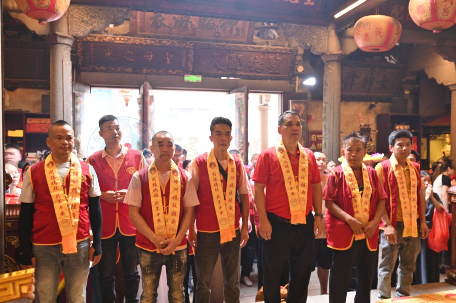 Mazu Temples Worldwide Return to Her Birthplace | Mazu Temples from Quanzhou, Zhangzhou, and Other Areas Make a Pilgrimage to the Meizhou Mazu Temple - image 3