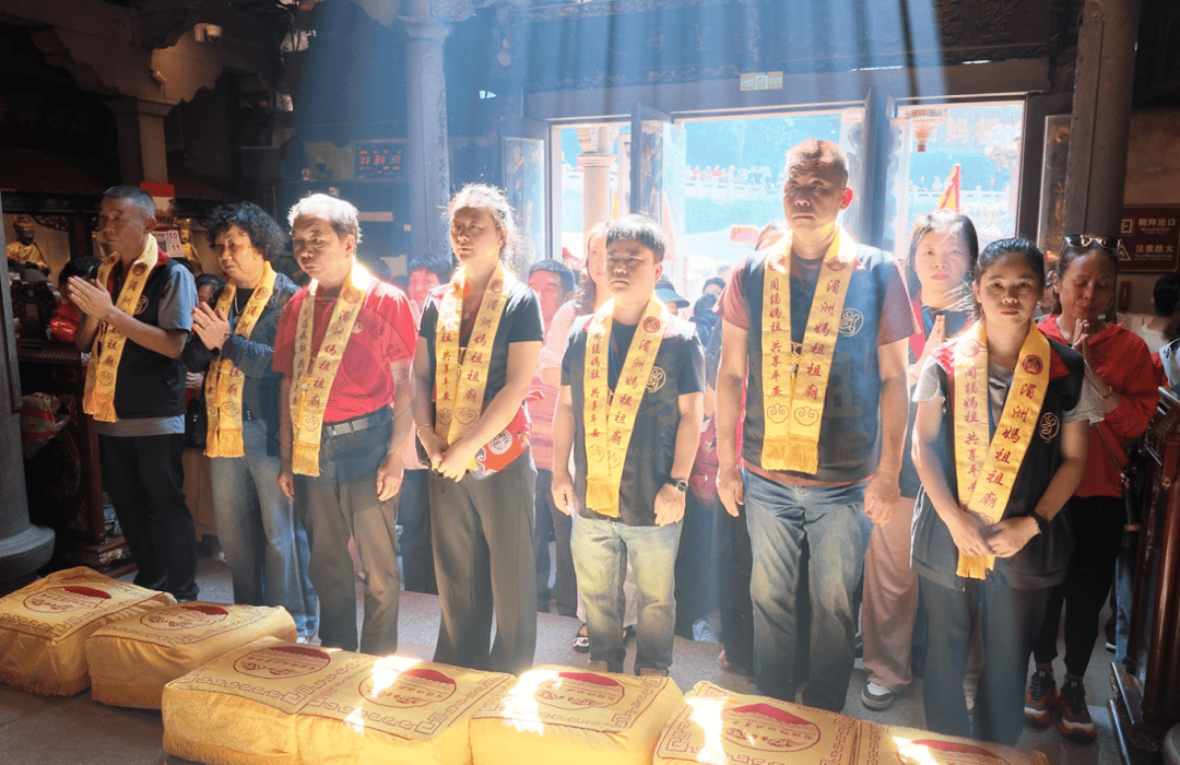 Mazu Temples Worldwide Return Home | Mazu Cultural Groups from Putian, Zhangzhou, and Other Areas Visit Meizhou Mazu Temple for an Ancestral Pilgrimage - image 18