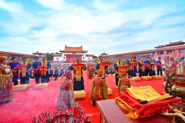 All Gather to Celebrate! The Commemorative Conference for Mazu's 1,066th Birthday and the Spring Mazu Sacrificial Ceremony Conclude Successfully